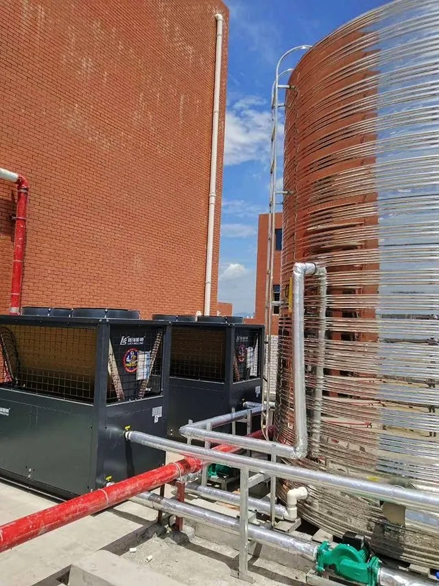 湖南信息学院空气能热泵热水工程
